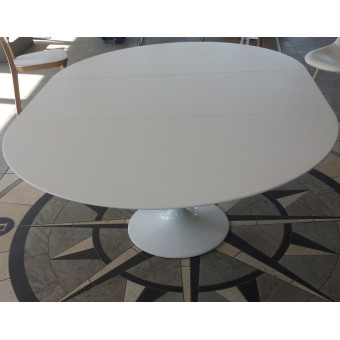 tulpan utdragbart bord upp till cm 150 eller cm 170 med aluminiumfot och svart eller vit laminatskiva