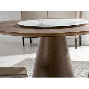 cerda plato fixed wooden table with ceramic plate in the dining room