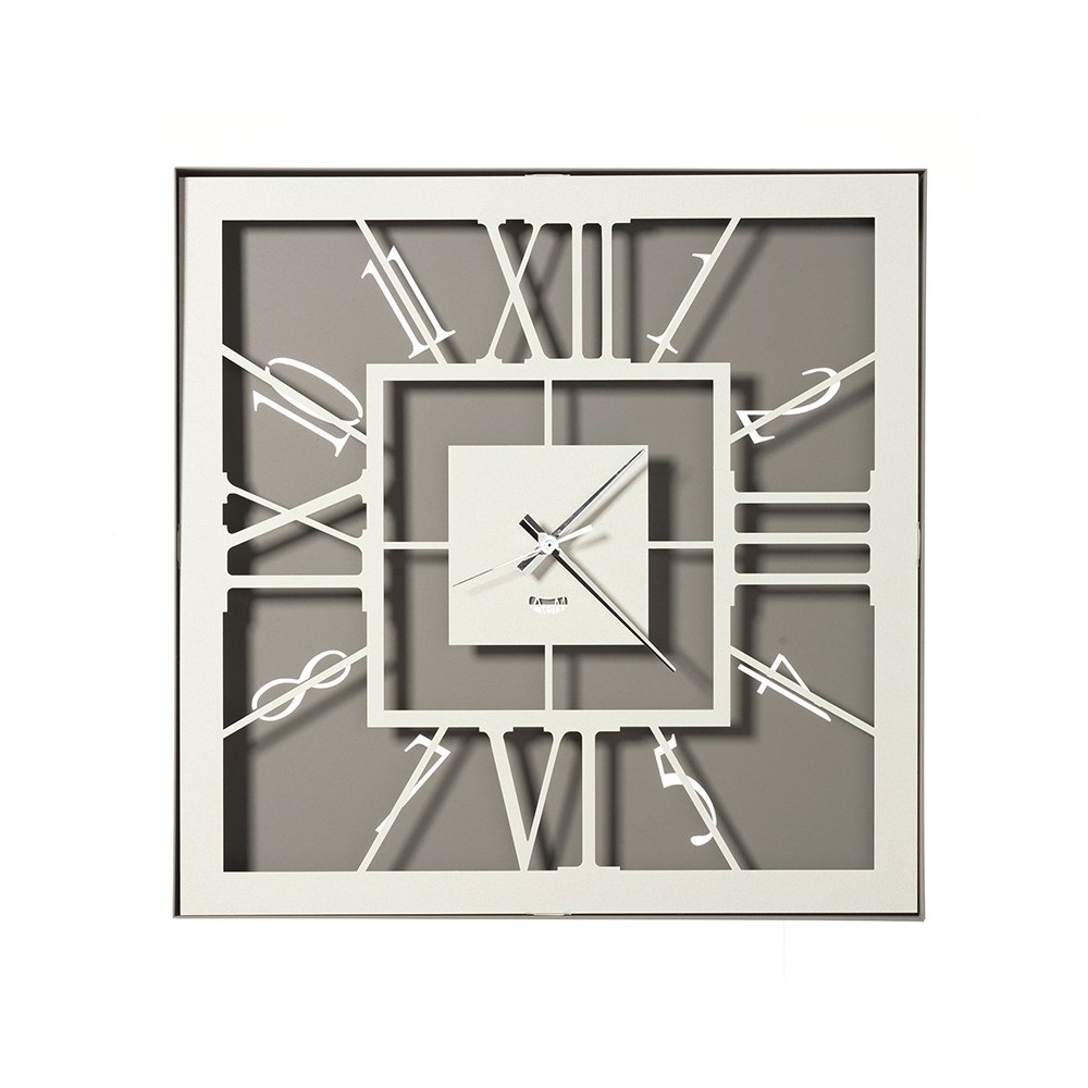 Tauro clock with a timeless charm produced by Arti e Mestieri