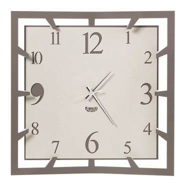 Soqquadro Clock of Arti e Mestieri laserleikkaus valmistettu Italiassa