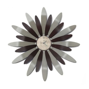 Cassiopea clock an explosion of light for your room