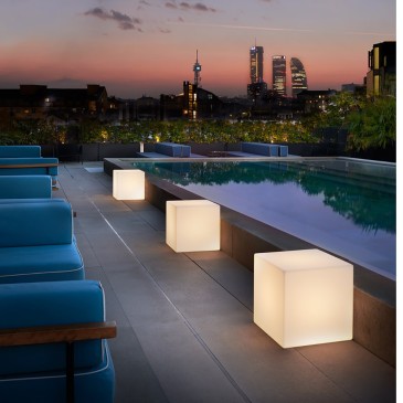 Slide Cubo illuminated coffee table suitable as a pouf for indoors and outdoors