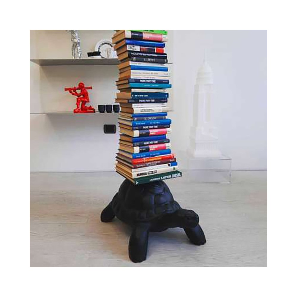 qeeboo Turtle Carry Bookcase bibliothèque noire livres