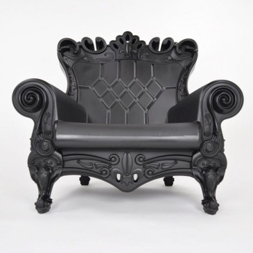 slide queen of love black armchair