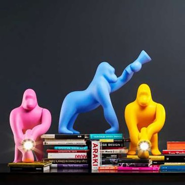 Qeeboo Kong Xs Lampe de table en polyéthylène conçue par Stefano Giovannoni