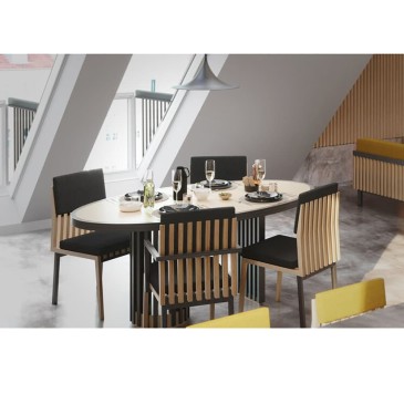 Aalto ovale tafel van Laengsel gemaakt van berkenhout