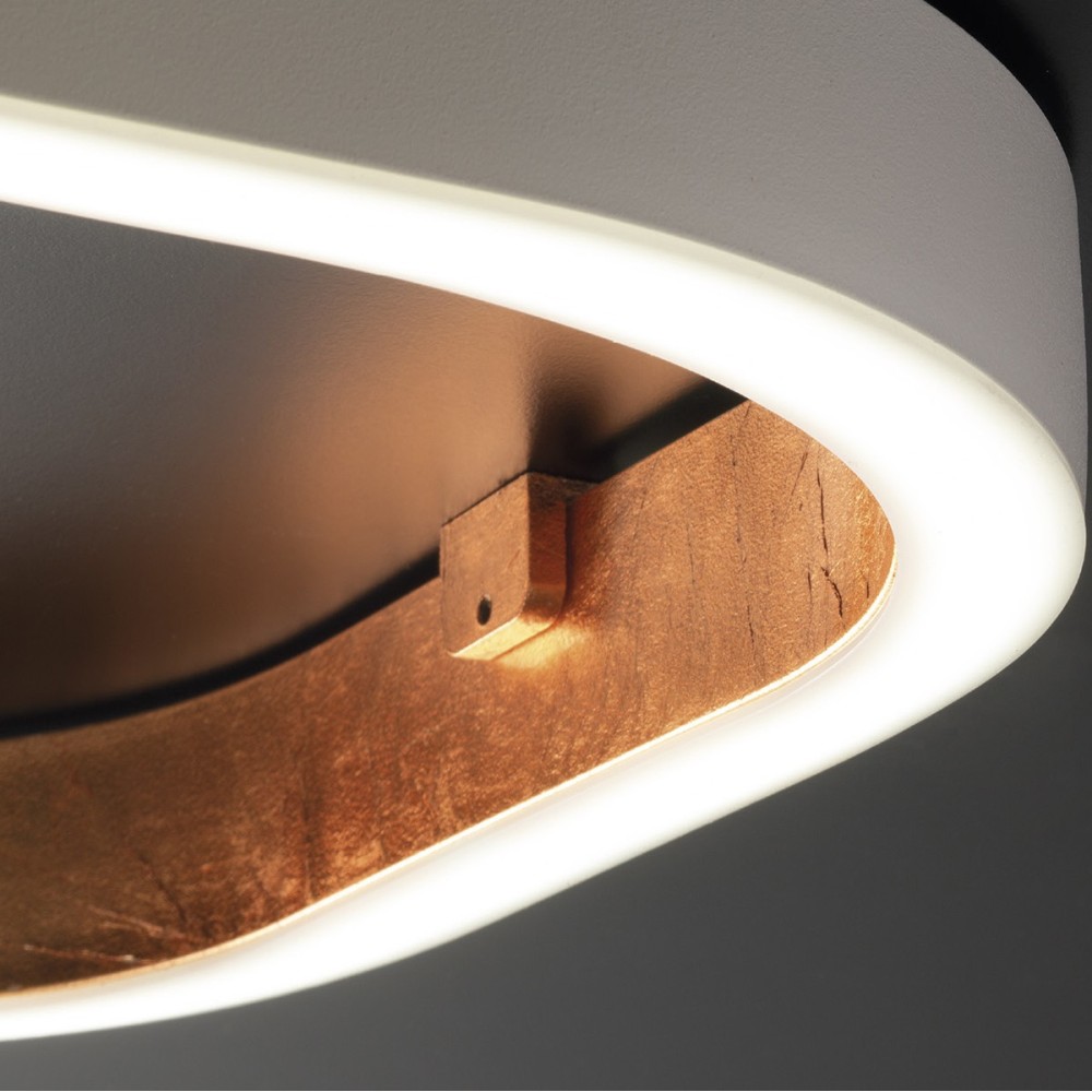 Round lamp by Braga for modern and design environments