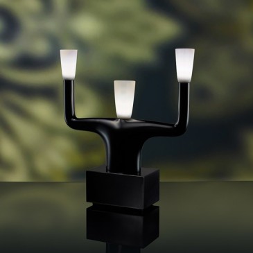 Qeeboo Guru Tischlampe, entworfen von Andrea Branzi