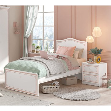 Cindy nachtkastje, wit met lades, voor een kleine meisjeskamer.