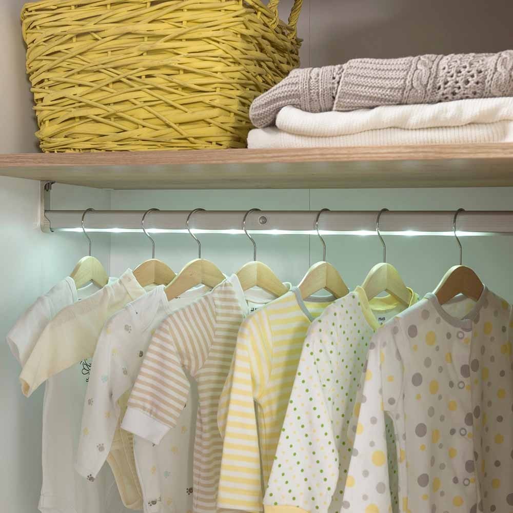 Babynatura 3-dörrars garderob lämplig för män och kvinnor, Led klädhängare