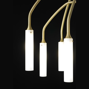 Plafonnier Willow par Eperia à 8 lumières en forme de chandelier entièrement en laiton