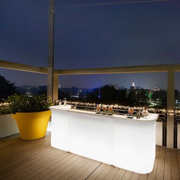 Slide Break Bar bancone da bar luminoso per il tuo locale o giardino disponibile anche con fianchi
