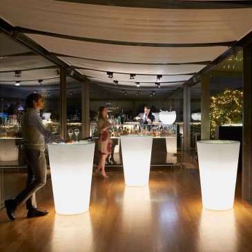 Table haute Slide Pint adaptée aux bars ou discothèques adaptée à une utilisation intérieure et extérieure