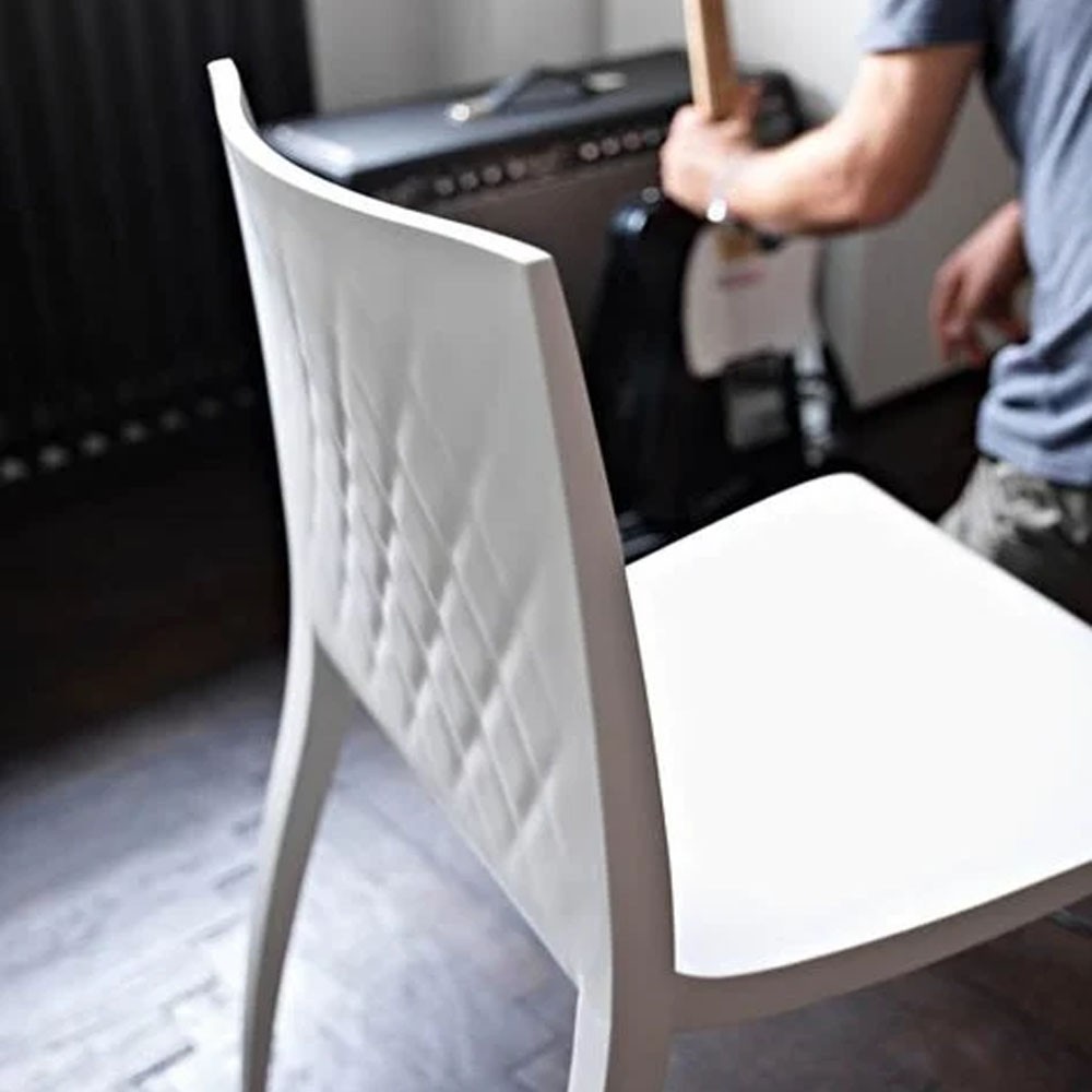 Horm Ki design chair in solid wood stackable | kasa-store