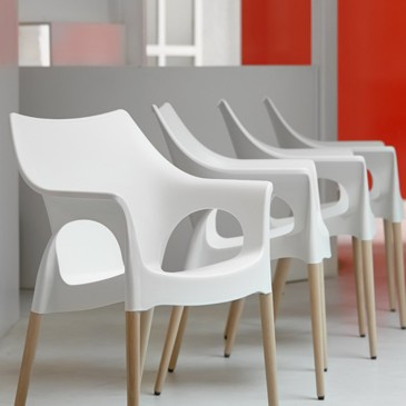 Scab Design -tuoli käsinojilla Natural Ola | kasa-store