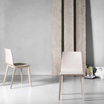 Scab Smilla Set aus 2 Stühlen mit Beinen aus massiver Buche und Schale aus Buchensperrholz