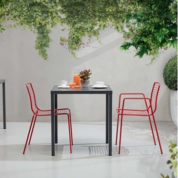 Sommerfester Tisch für den Innen- oder Außenbereich von Scab in zwei Farben