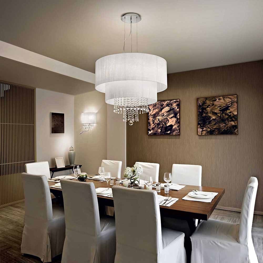 For elegant living rooms or salons, Opera suspension, fabric and pendants