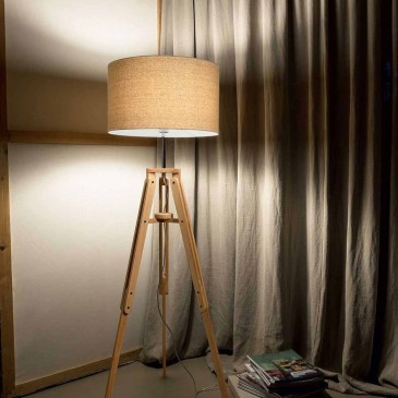 Lámpara de pie Klimt en madera natural y pvc y pantalla de tela.