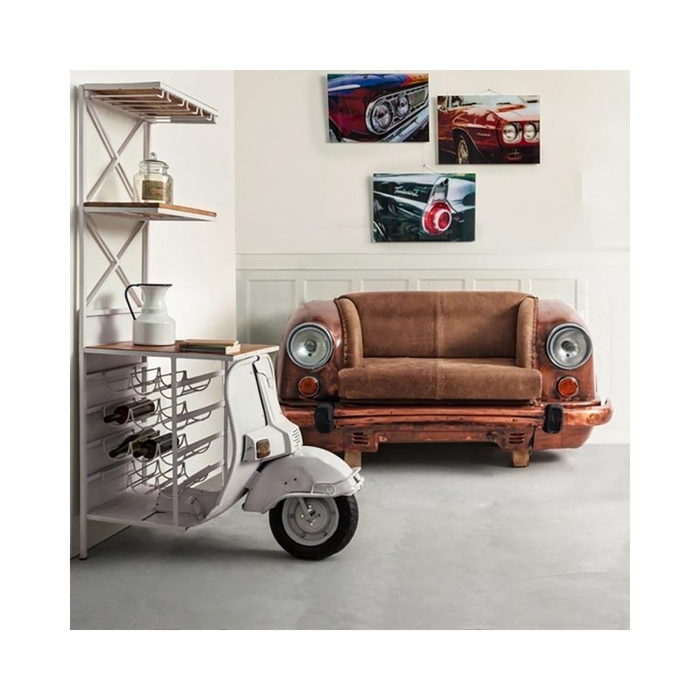 Auton muotoinen Ambassador-sohva saatavilla kahdessa eri värissä | kasa-store