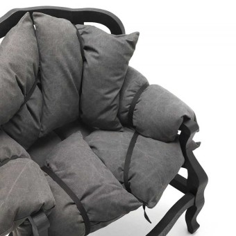 7pillows armchair by Mogg made of solid
