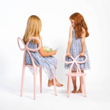 Qeeboo Ribbon chair Baby Chair made of polypropylene available in three finishes