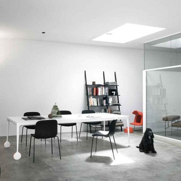 Philippe Starckin suunnittelema Big Will by Magis pöytä | kasa-store