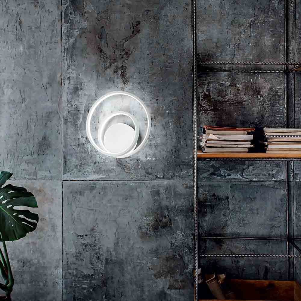 Oz vägglampa från Ideal Lux med LED-lampa | kasa-store
