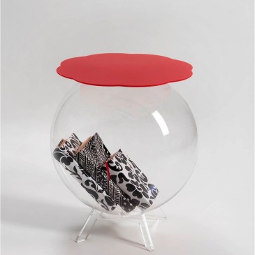 Boollino pleksilasinen säilytyspöytä Iplex Designilta. Pallomainen rakenne erilaisilla viimeistelyillä
