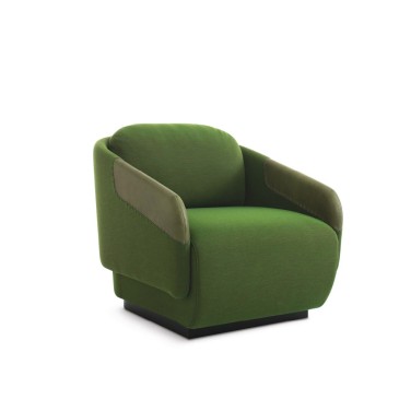Abgenutzter gepolsterter Sessel von Casamania, modern und raffiniert | kasa-store