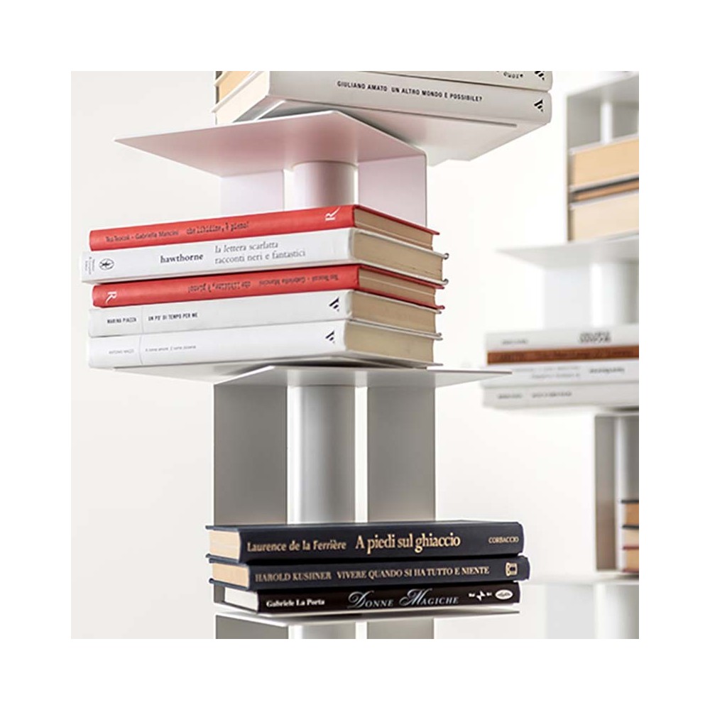 Cleopatra self-supporting vertical bookcase by Minottiitalia | kasa-store