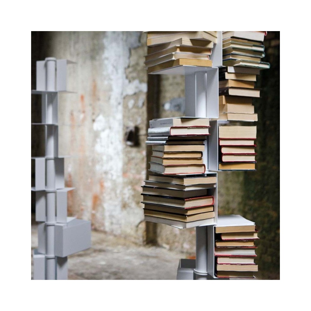 Κλεοπάτρα αυτοφερόμενη κάθετη βιβλιοθήκη από τη Minottiitalia | kasa-store