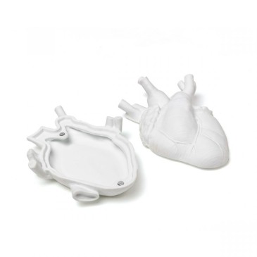 Seletti Love dans une boîte de rangement en forme de cœur | kasa-store