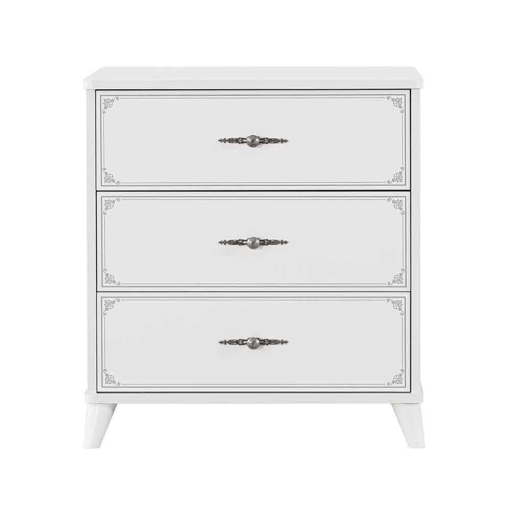 Perla chest of drawers with three drawers to better order the bedroom