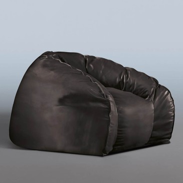 MyHome Hug gestoffeerde fauteuil bekleed met leer | kasa-store
