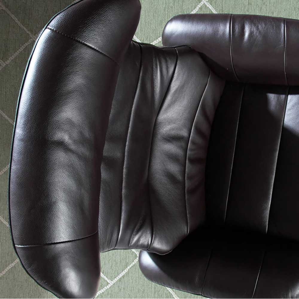 Angel Cerda πολυθρόνα για σαλόνι ή γραφείο με υποπόδιο | kasa-store