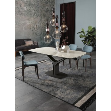 Table extensible Tonin Casa Ariston disponible en deux finitions