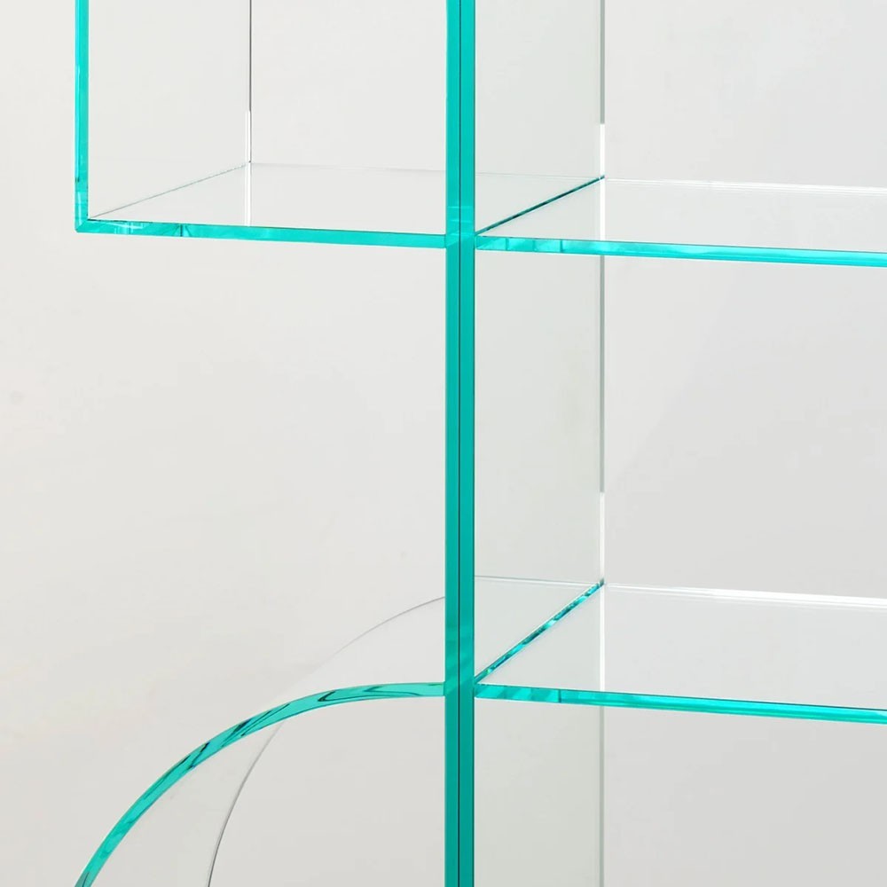 Glas Italia Ollie pystysuora kirjahylly erittäin kirkkaasta lasista | kasa-store