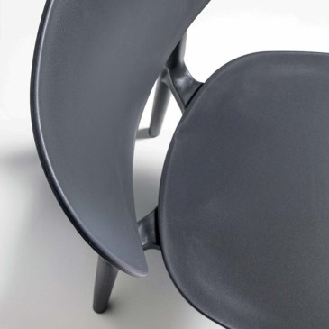 La Seggiola Fly modern chair available in two finishes | kasa-store
