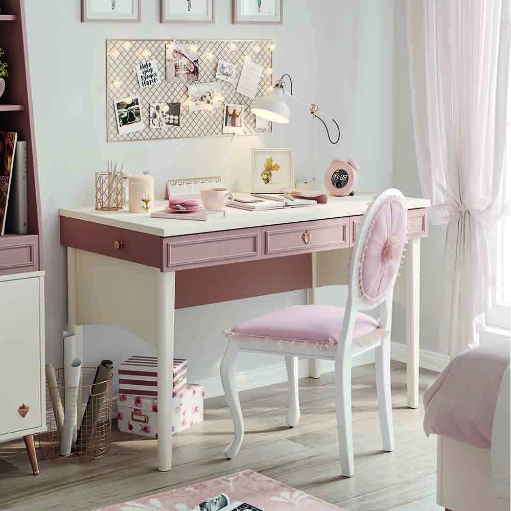 Yakut desk suitable for a romantic and princely bedroom