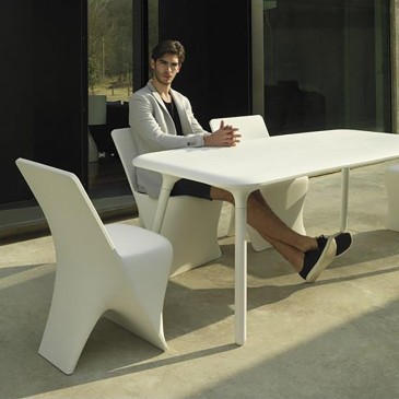 Vondom Pal chair for outdoor or indoor designed by Karim Rashid
