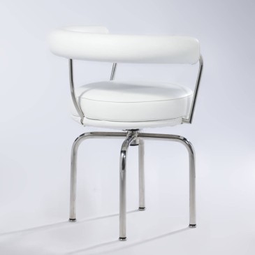 Reedición de la silla giratoria LC7 de Le Corbusier en acero cromado revestido en piel auténtica italiana