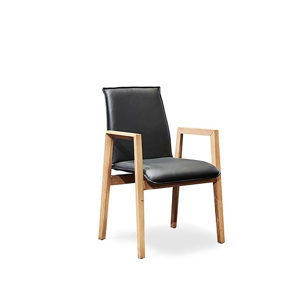 Cadeira Hartmann Nila com braços revestidos em couro | kasa-store