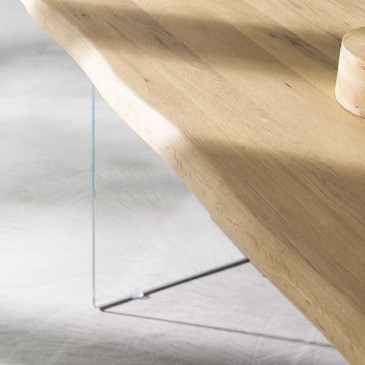 Holztisch mit Glasbeinen zum Wohnen geeignet | kasa-store