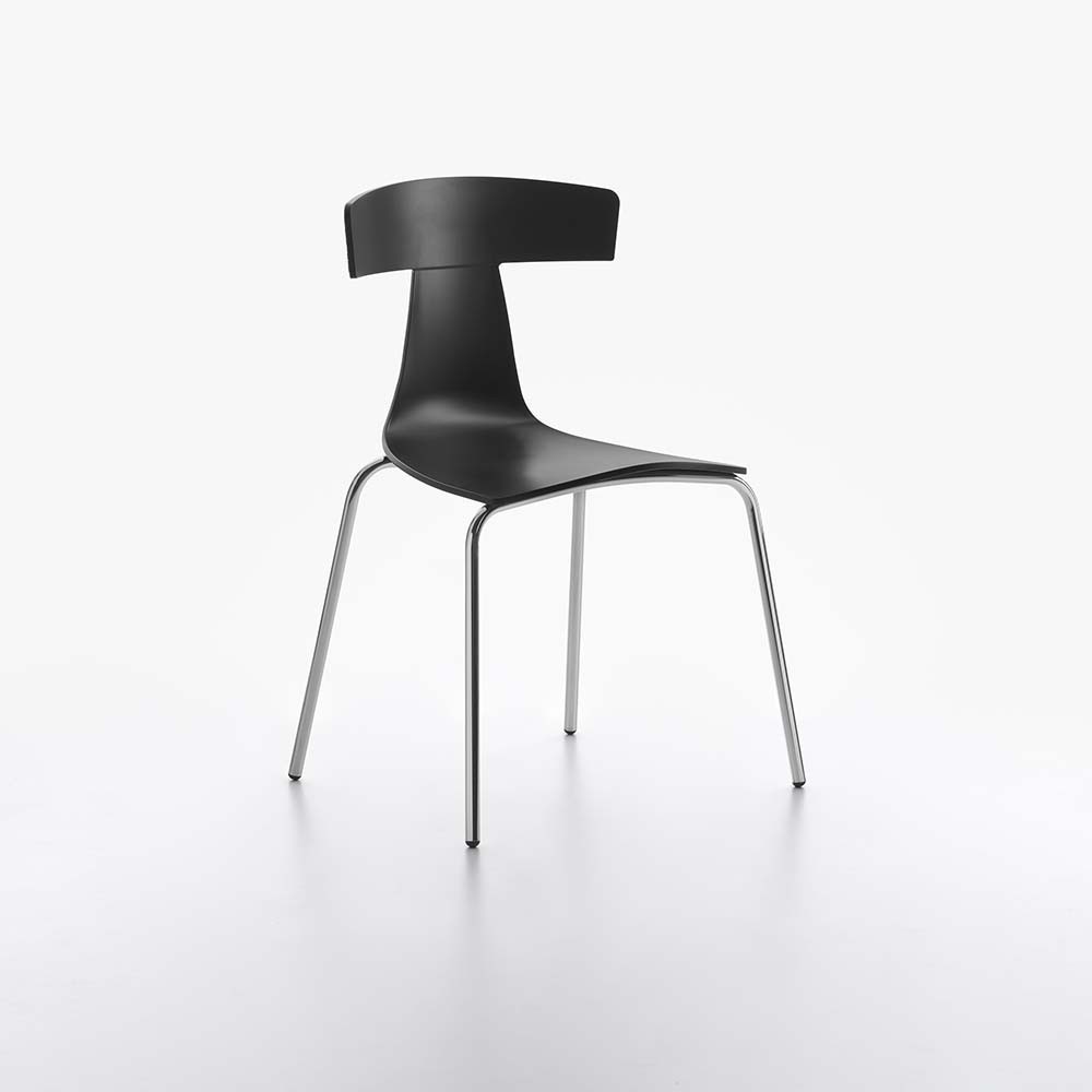 Plank Remo Plastic Set aus zwei stapelbaren Stühlen | kasa-store