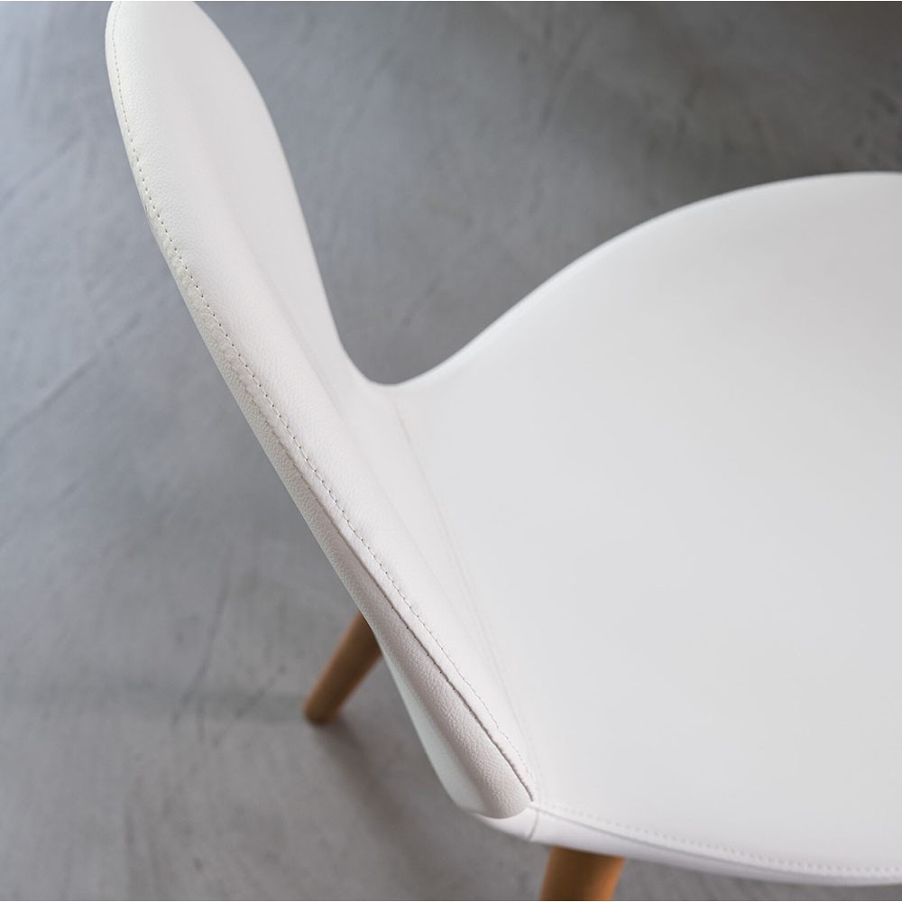 Laila chair in ash wood and eco-leather seat | Kasa-store