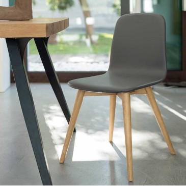 Yuma stol med säte i ekologisk läder och ben i ask | Kasa-butik