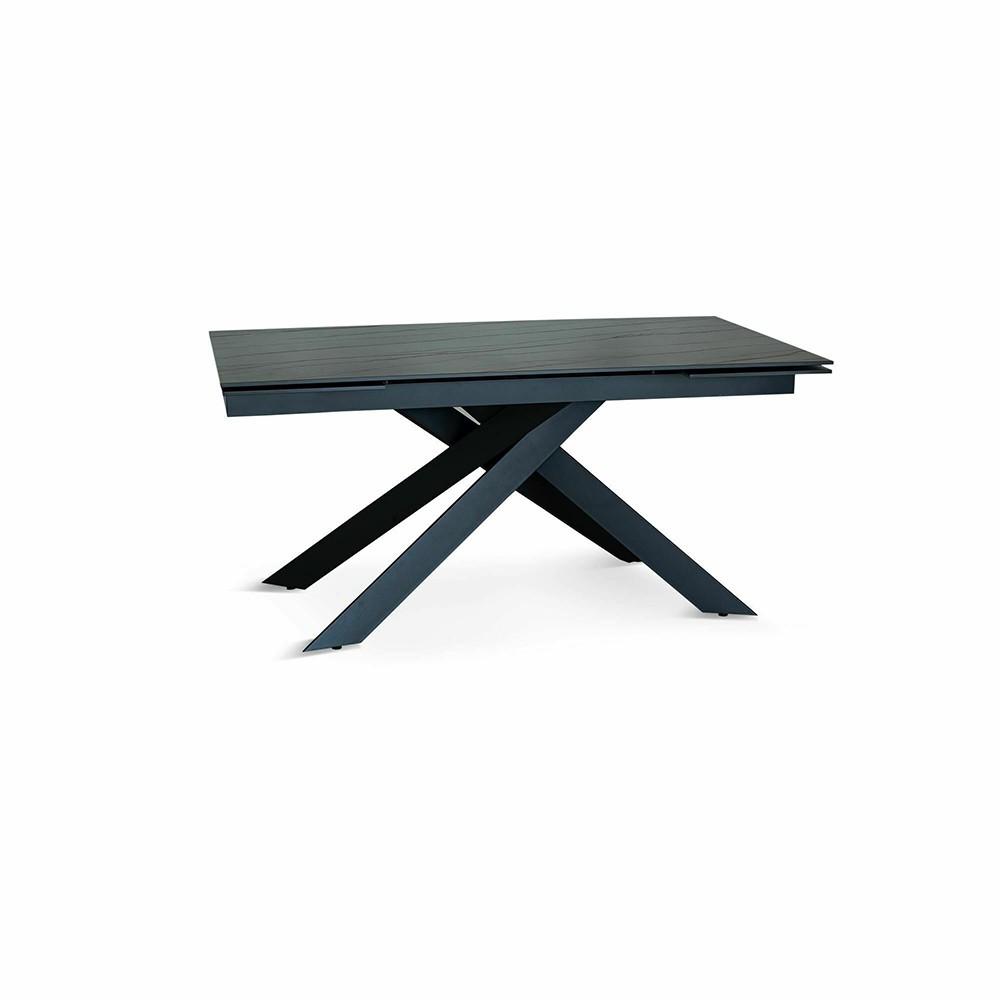 Economical extendable table suitable for kitchen or living room