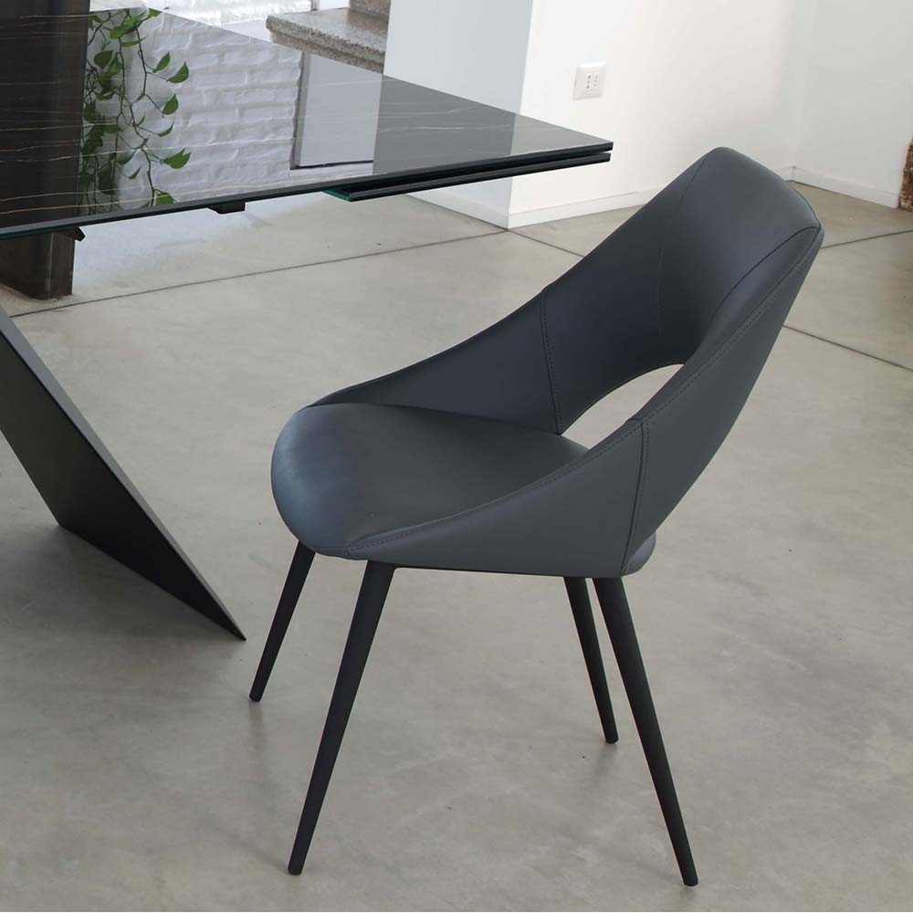 La Seggiola Barcellona chair with stain-resistant covering