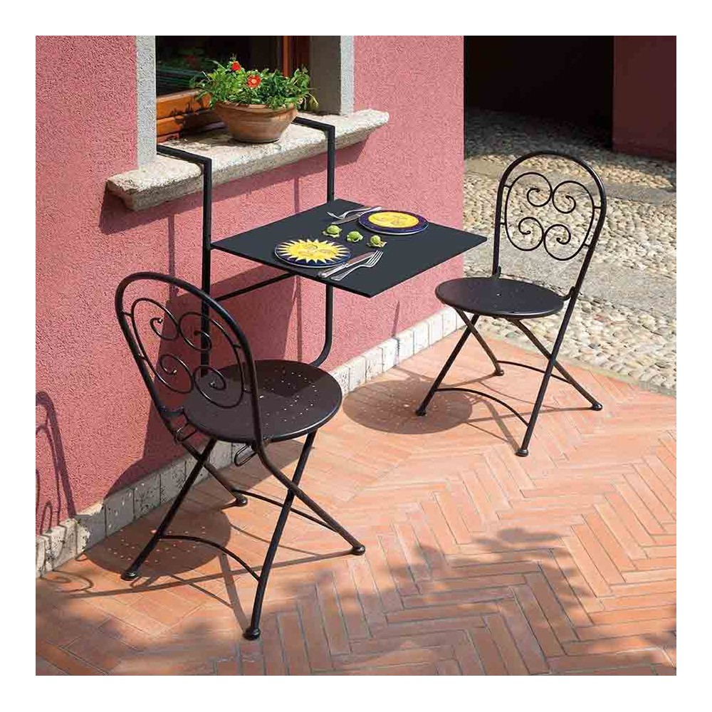 Orta udendørs stol lavet af jern